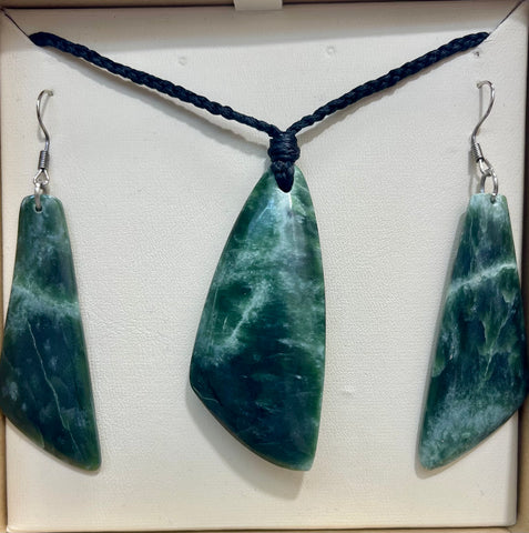 Pounamu Koru Drop Set